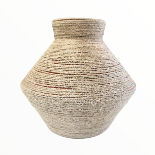 Saucer Twine Vase